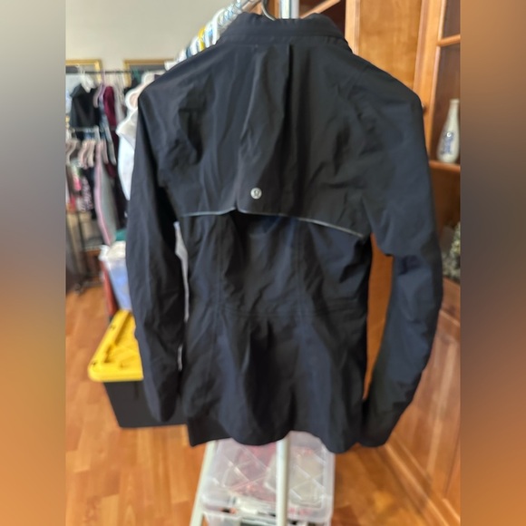 Lululemon Run: In The Rain Jacket
Black - Picture 14 of 16